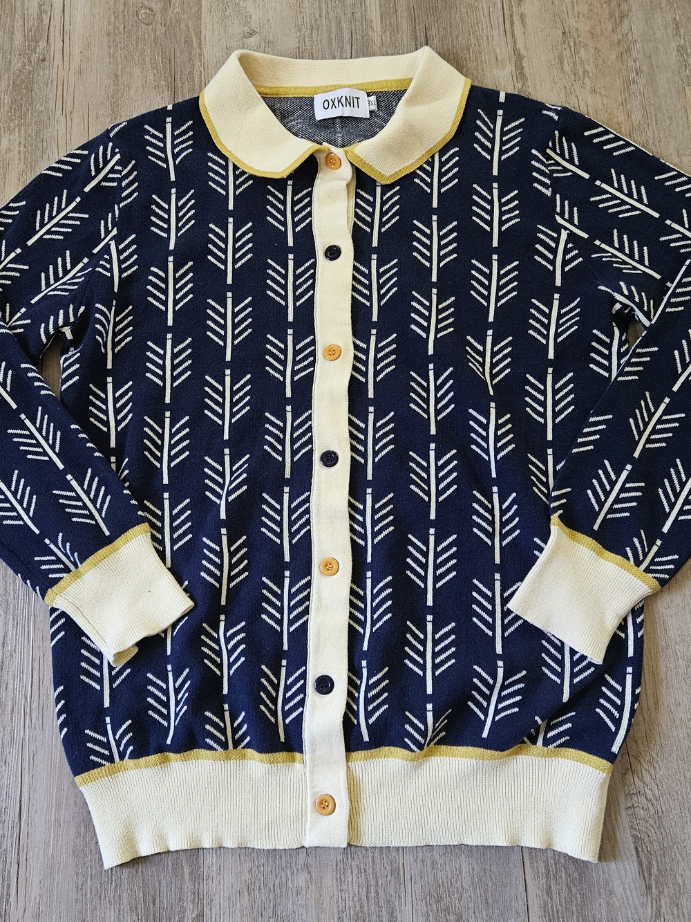 Oxknit Women's Navy and Cream Leaf Patterned Button Up Cardigan Sweater 3XL